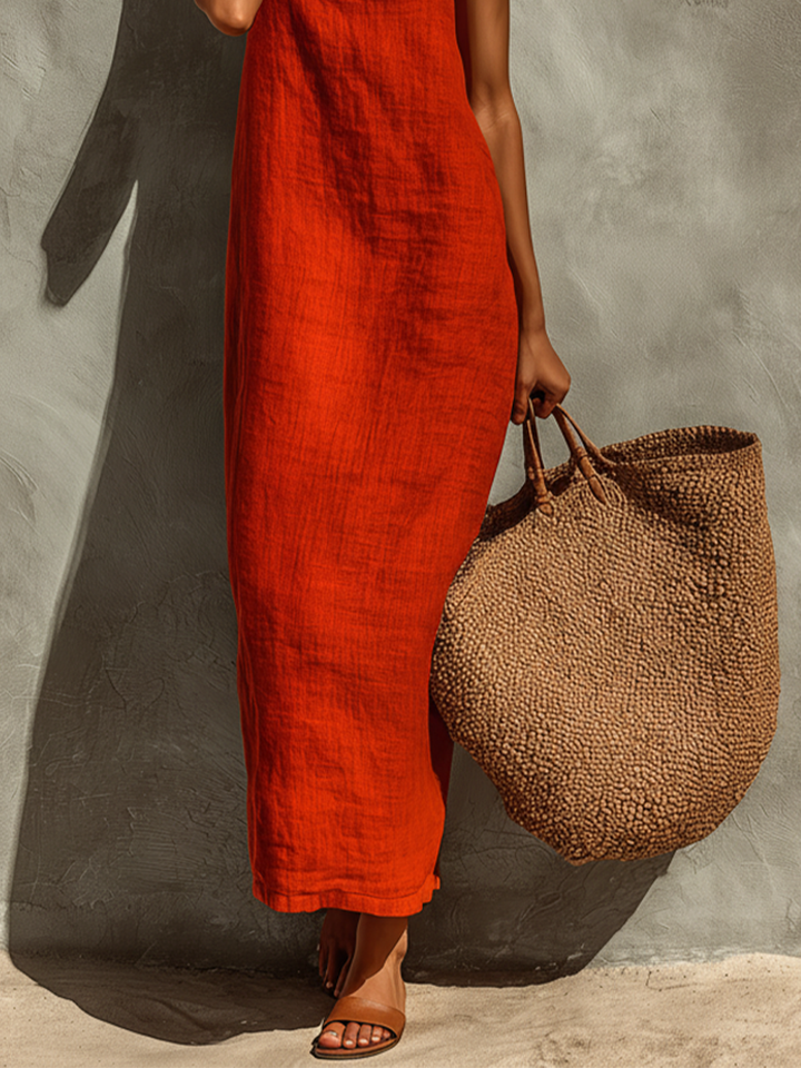 Bequemes Freizeitkleid für Damen, ein lässiges Sommer Maxikleid mit Spaghettiträgern.