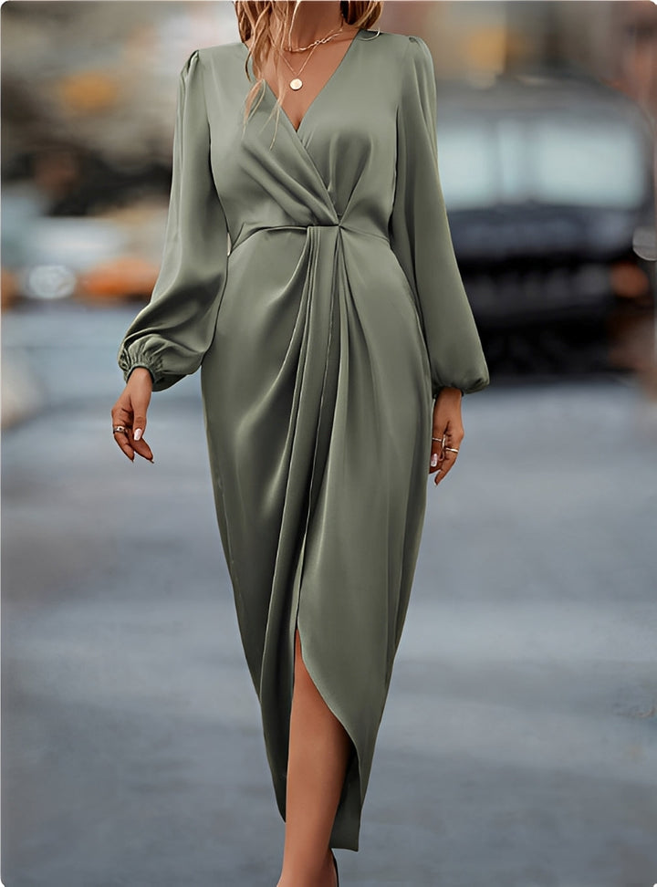 Elegantes Damen Maxikleid mit Wickelausschnitt für festliche Anlässe wie Hochzeit oder Abend.