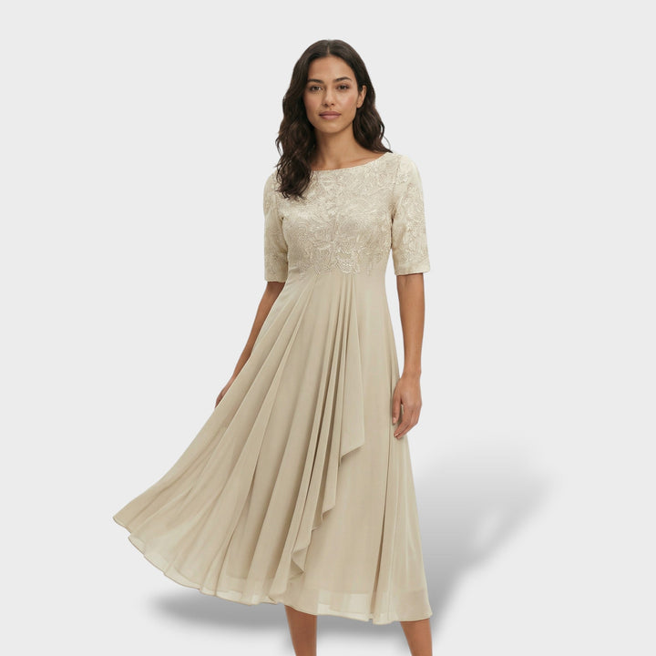 Figurschmeichelndes Damen Midikleid mit Rundhalsausschnitt, ideal für elegante Outfits.