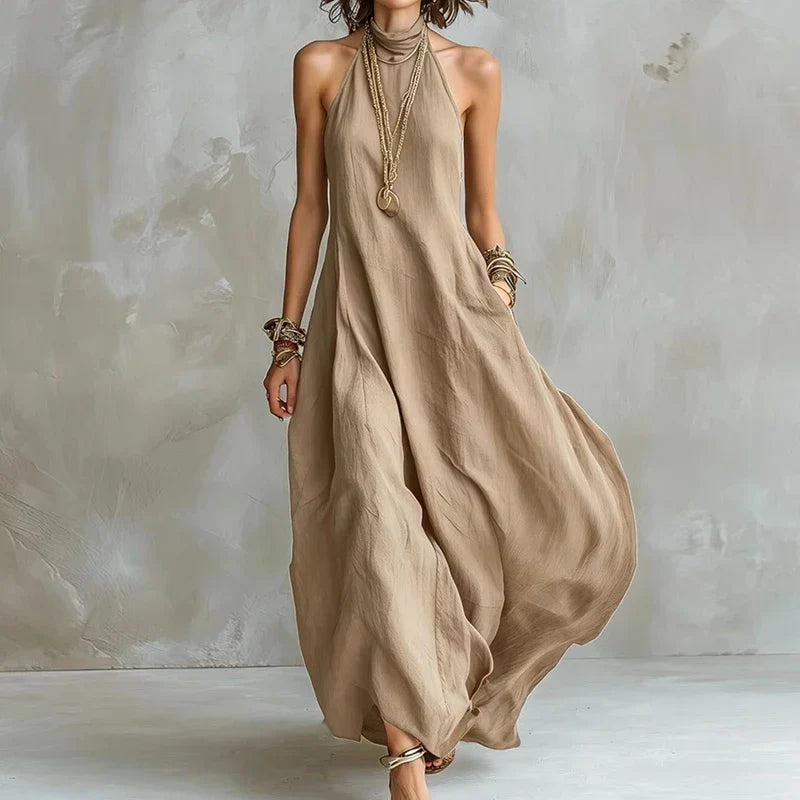 Vielseitiges Damen Neckholder Maxikleid, geeignet als Abendkleid, Strandkleid oder elegantes Freizeitkleid.
