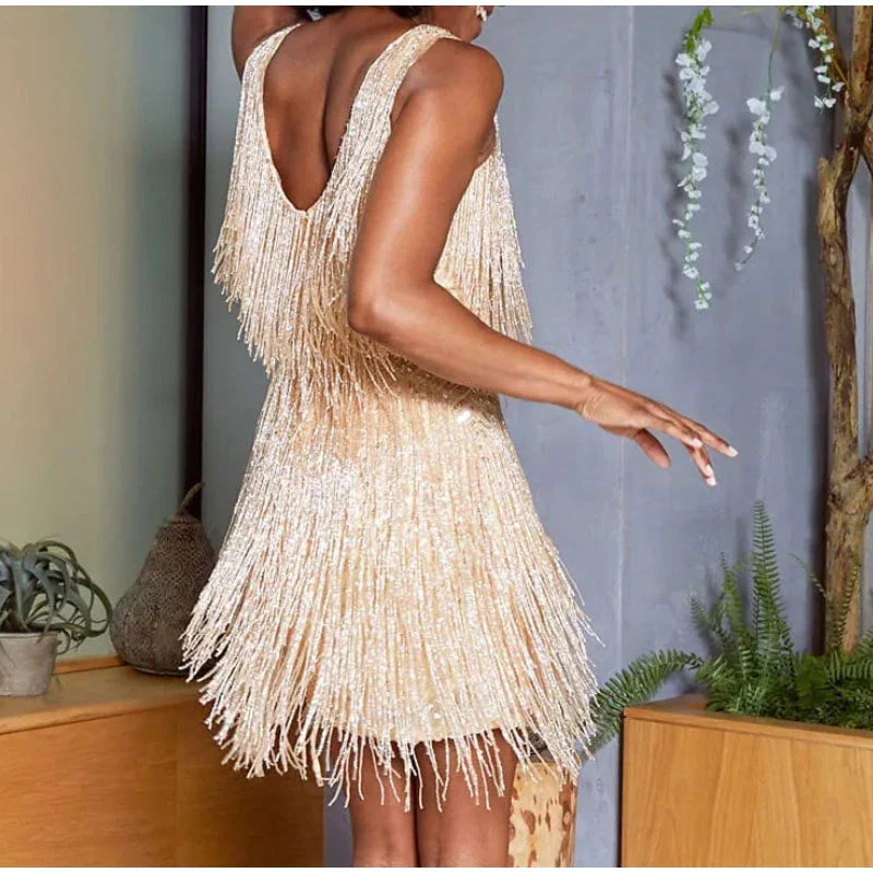 Modisches Plissee Abendkleid für Damen, ideal als Partykleid oder Sommerkleid mit elegantem Fall.