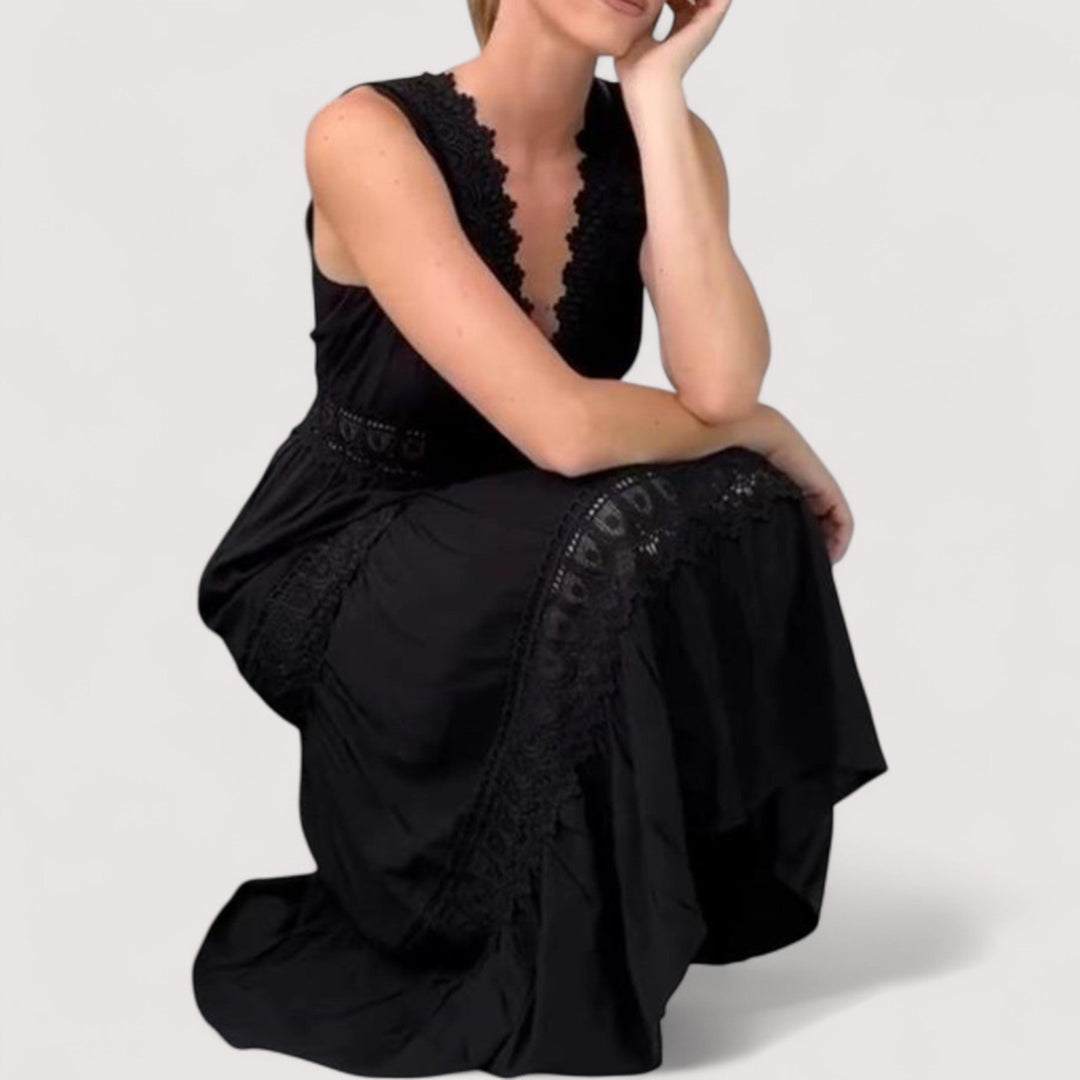 Damen Sommerkleid: Bequemes Freizeitkleid mit V-Ausschnitt, taillierter Schnitt, Stufenrock und eleganten Spitzen-Details.