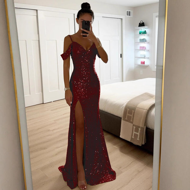 Damen Partykleid Cocolli, figurbetont und elegant, mit seitlichem Schlitz für einen glamourösen Auftritt bei Abendveranstaltungen.