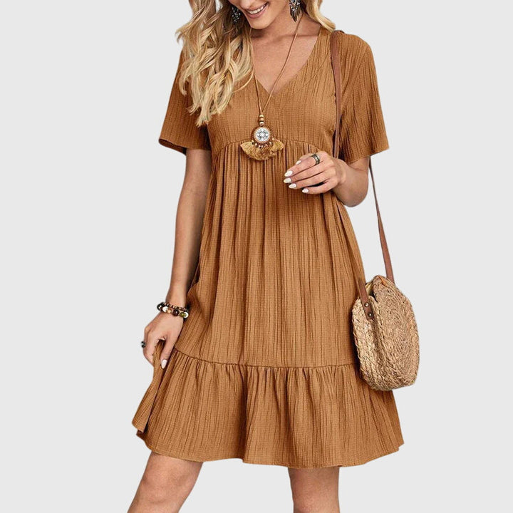 Elegantes, flatterndes Damen Midikleid im Boho-Stil für den Sommer, ideal für Freizeit & Strand.