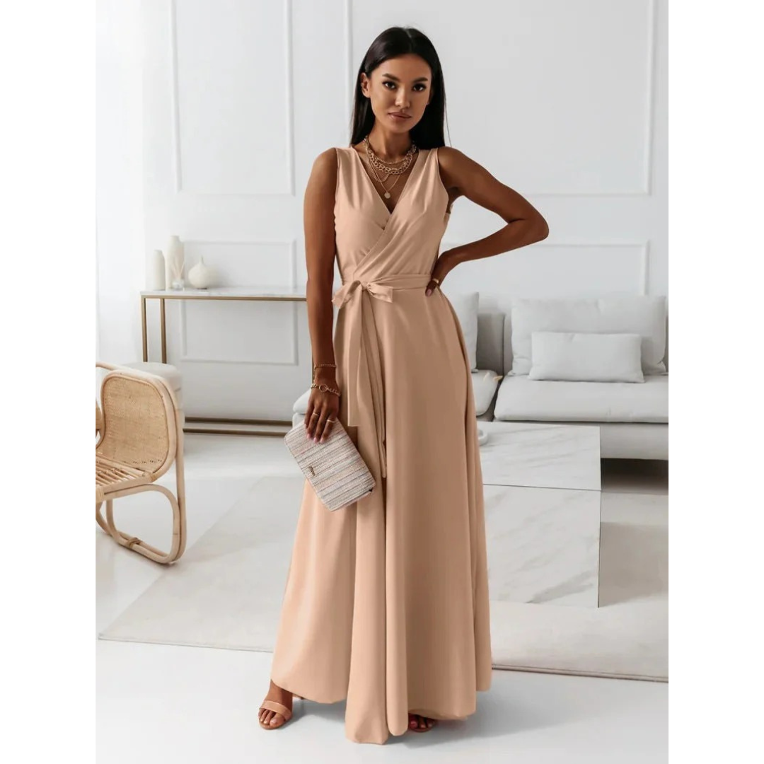 Elegantes Herbst-Maxikleid für Damen, fließend geschnitten, perfekt als Abend- oder Hochzeitsgastkleid.