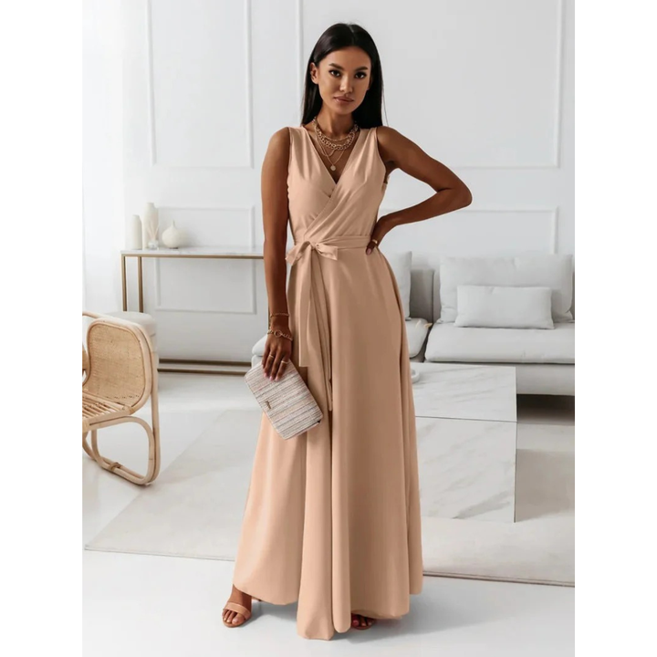 Elegantes Herbst-Maxikleid für Damen, fließend geschnitten, perfekt als Abend- oder Hochzeitsgastkleid.