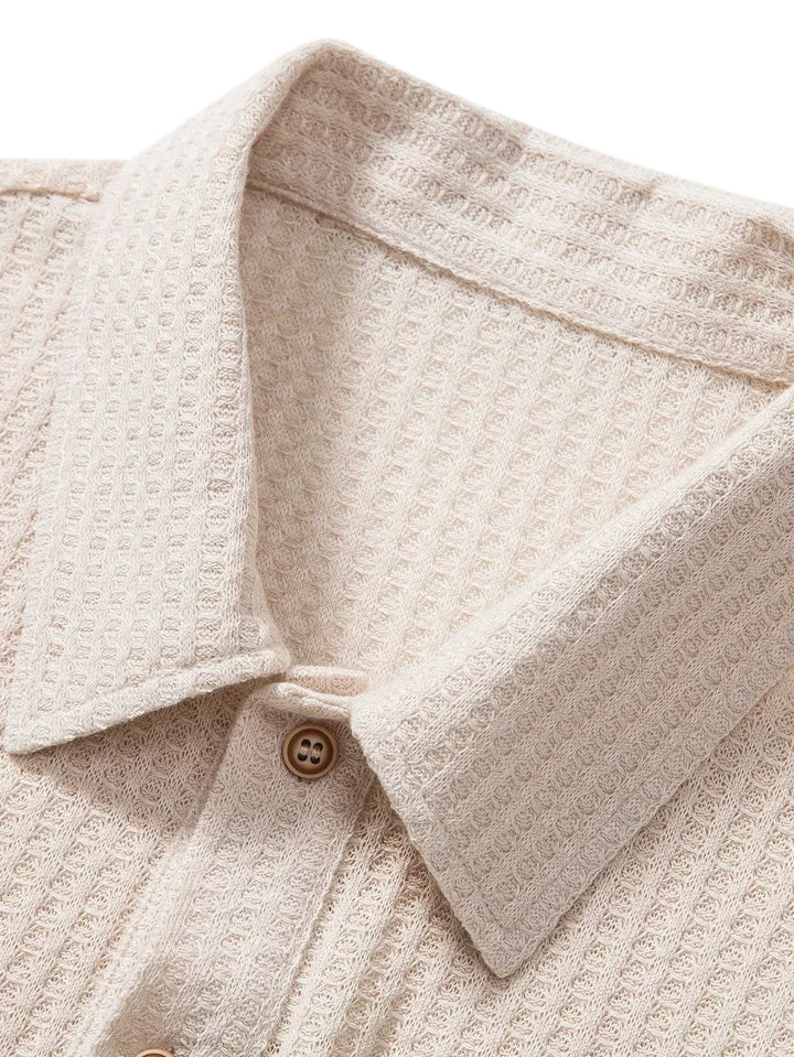 Modernes Herren Poloshirt, ideal für Sommer, Frühling & Herbst. Bequemer Stil für Freizeit & entspannte Business-Looks.