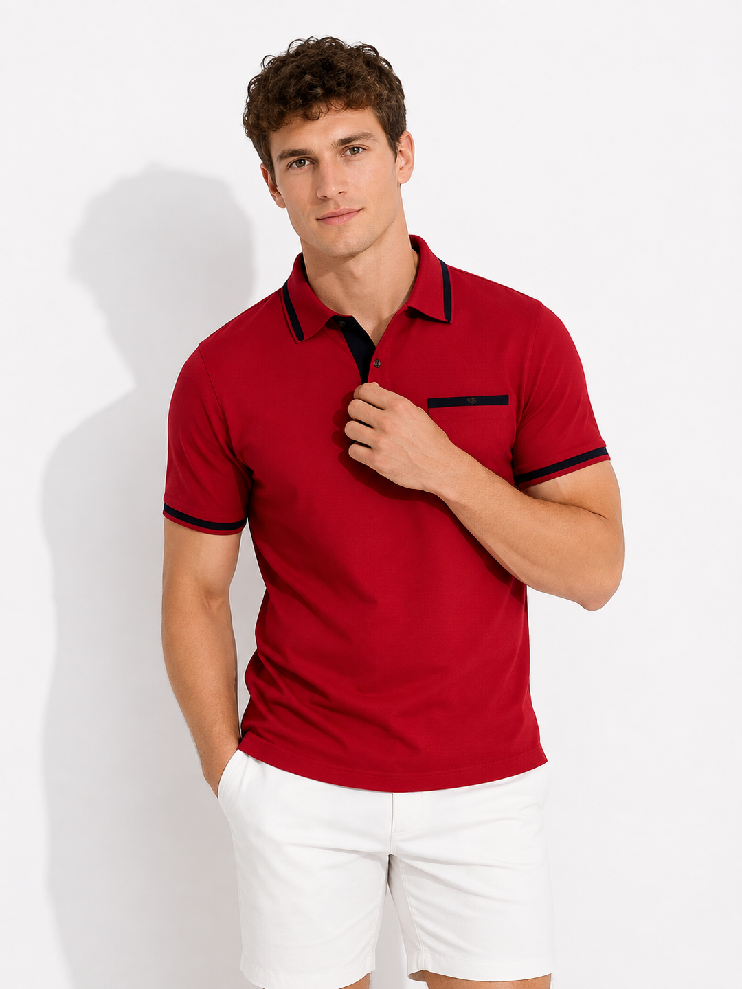 Luftiges Herren Poloshirt, kurzarm, atmungsaktiv. Ideales Sommershirt für Freizeithemden & entspannte Herrenmode.