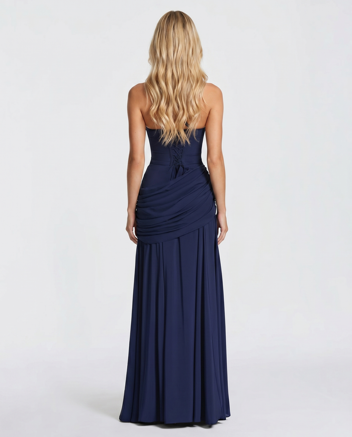 Edles Damen Abendkleid in Marineblau, Maxikleid mit Carré-Ausschnitt, elegant gerafft für Hochzeiten & Galas.