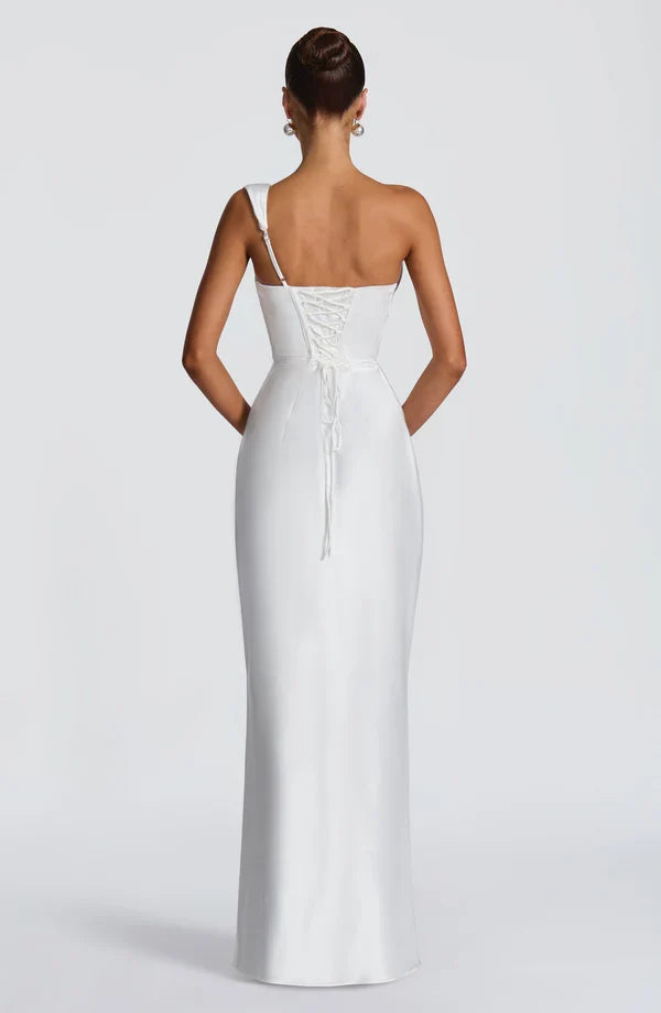 Charmantes One Shoulder Maxikleid, elegantes Frauenkleid für glamouröse Abendveranstaltungen.