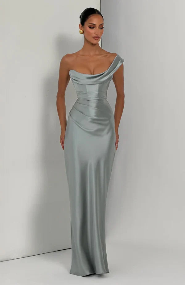 Bezauberndes One Shoulder Maxikleid, festliches Damenkleid für glamouröse Abende.