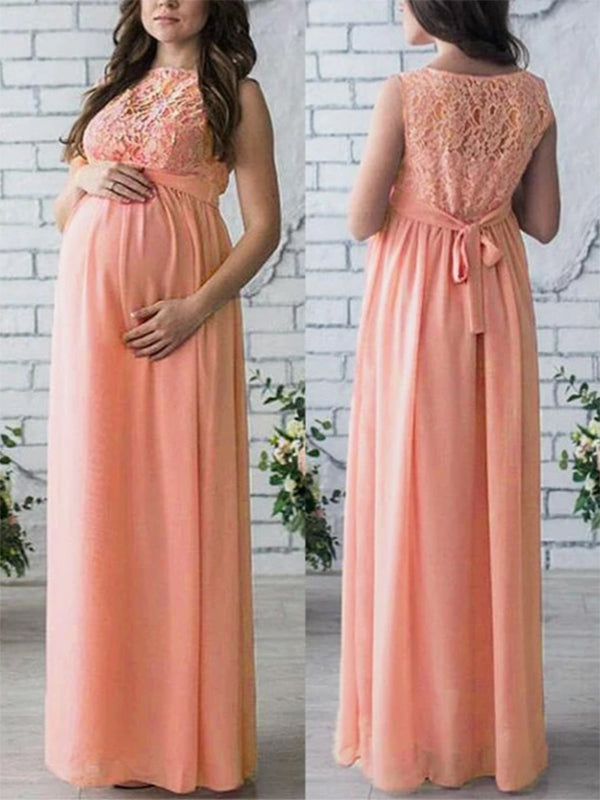 Figurschmeichelndes Damen Sommerkleid mit Gürtel, ärmellos und Rundhals. Ein schickes Midi-Kleid für Feste.