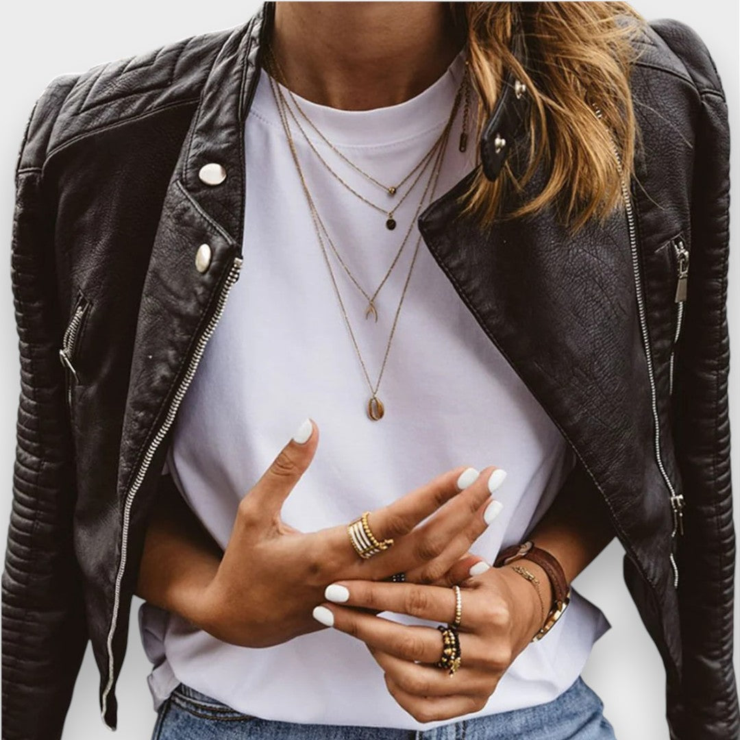 Strukturierte Damen Jacke in Schwarz, moderner Streetstyle für Freizeit und Alltag, mit praktischem Reißverschluss.