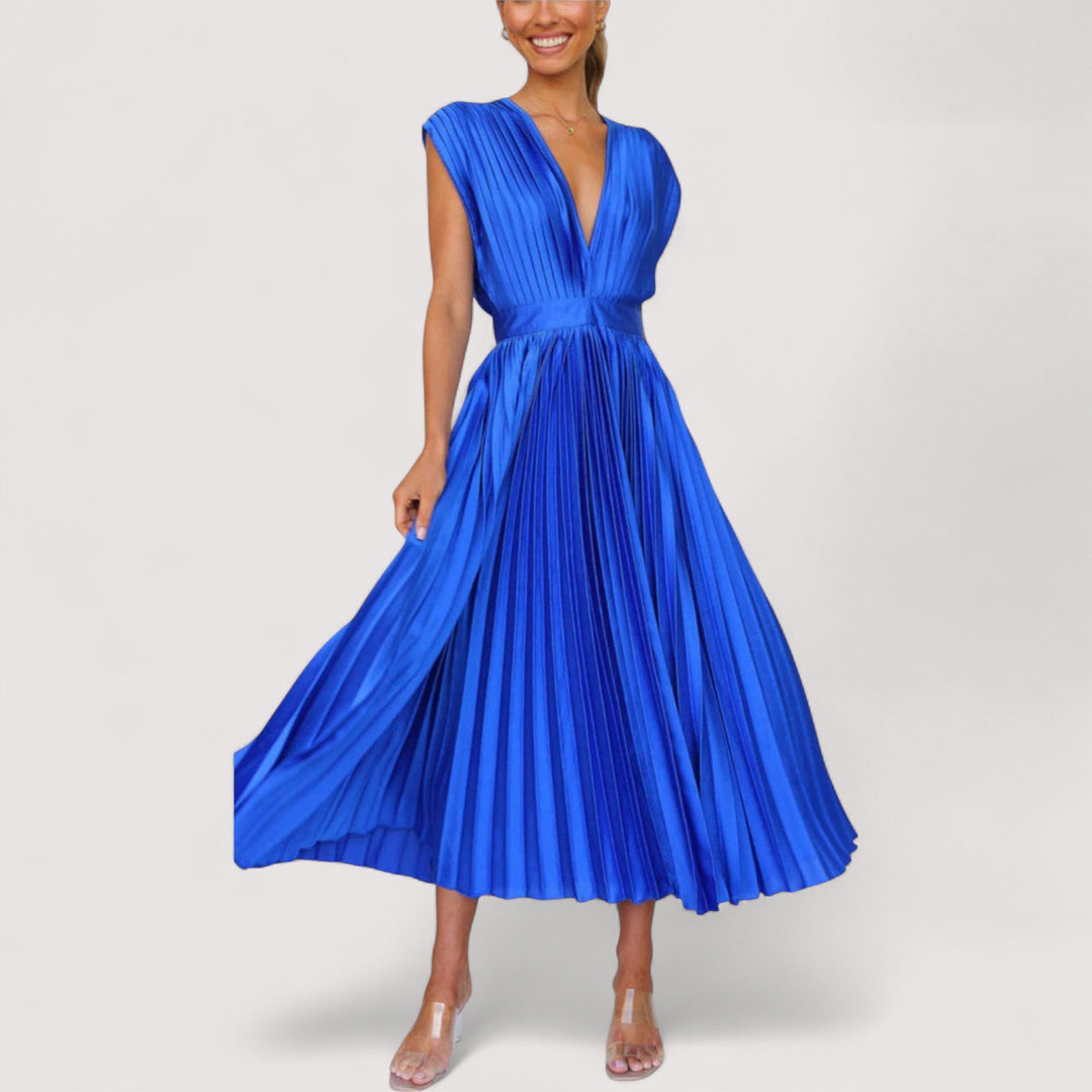 Elegantes Plisseekleid mit verstellbarer Taille, zeitlos & vielseitig für jede Damengarderobe.