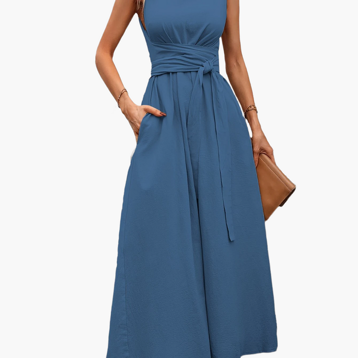 Hochwertiger Damen Overall mit Bindegürtel, perfekt für stilvolle Sommer-Looks.