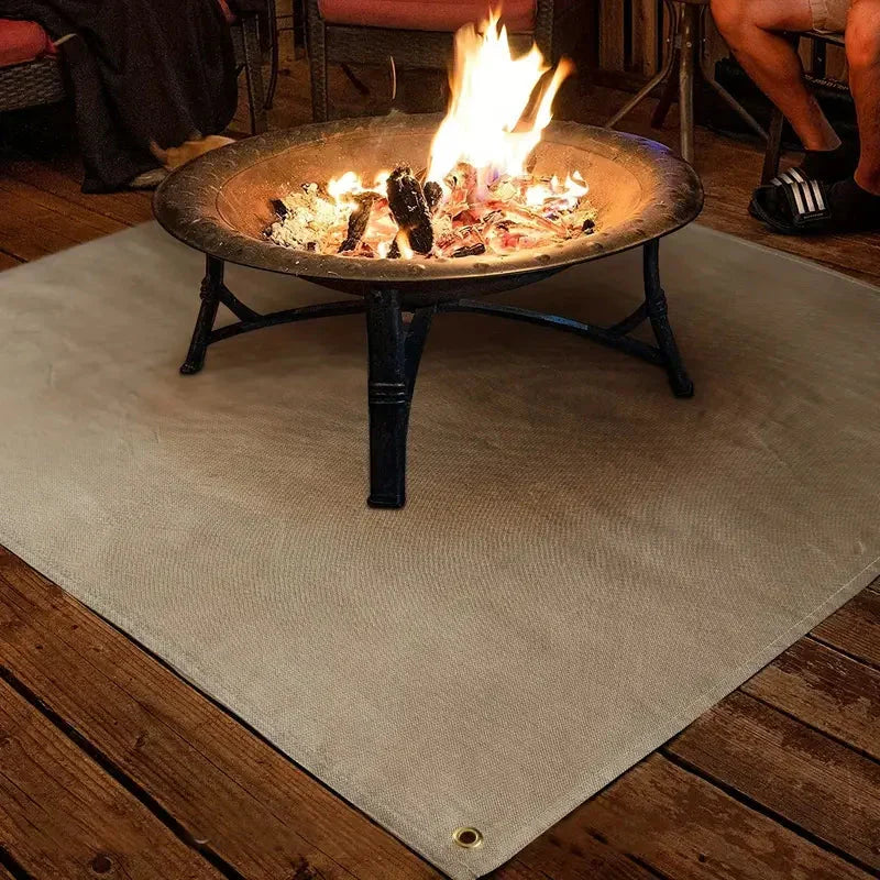 Feuerfeste Matte für Grill & Feuerstelle. Robuster Bodenschutz aus Glasfaser für Garten, Terrasse & Camping.