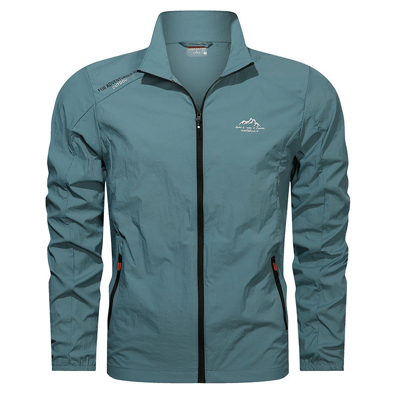 Bequeme Herren Herbst Sportjacke, leicht & atmungsaktiv. Schnelltrocknend, UV-Schutz, Stehkragen für Komfort.