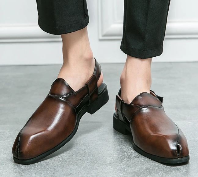 Stilvolle Herren Slip-On Sandalen für entspannte Sommertage, perfekt für Strand, Stadt & Freizeit.