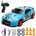 Nissan GTR Blau