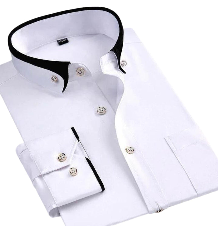 Nahaufnahme des eleganten, bequemen Herren Langarmhemdes mit feiner Textur und klassischem Kragen für stilvolle Outfits.