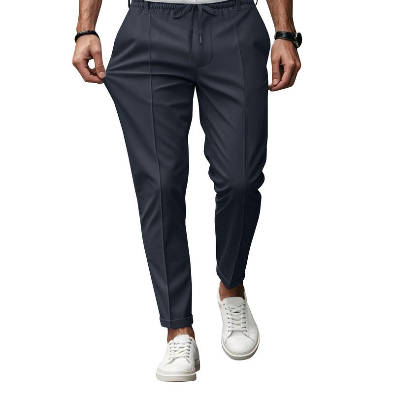 Schwarze elegante Herrenhose Tapered Fit mit Kordelzug, modern und bequem für Business & Freizeit.