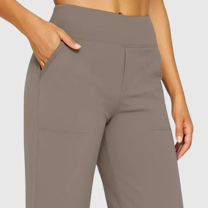 Freizeithose Damen: komfortabel, chic, gerades Bein; ideal für entspannte Tage.
