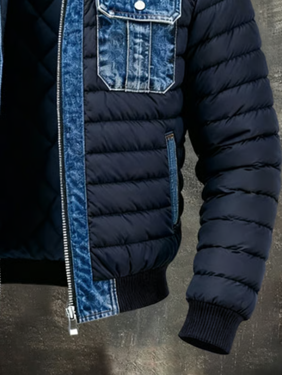 Moderne Herren Steppjacke, blau, als Hybrid-Übergangsjacke im Vintage-Look für Herbst und Freizeit.