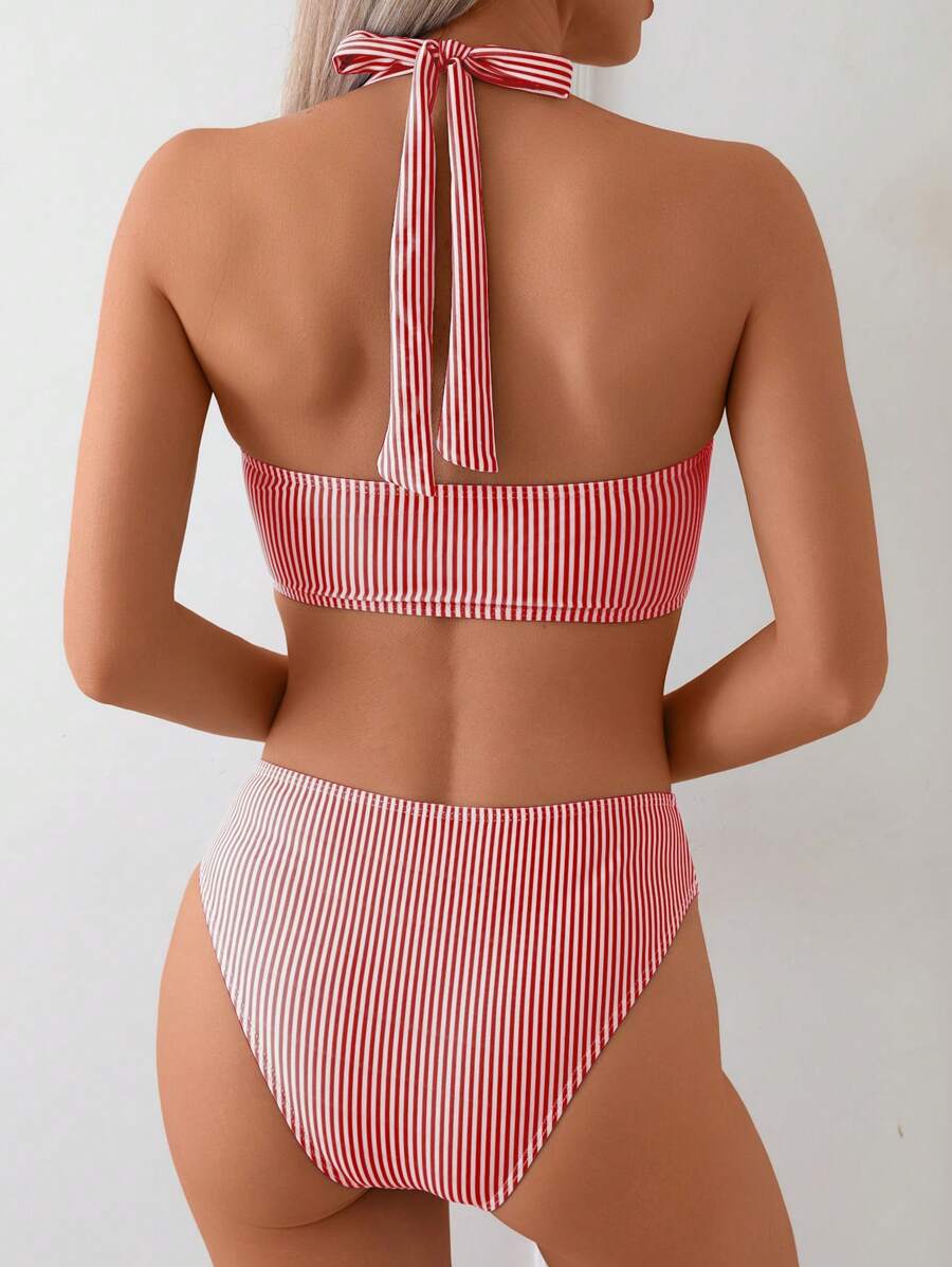 Gelber gestreifter Damen High Waist Bikini Zweiteiler, Bandeau Top, bügellos & modern.