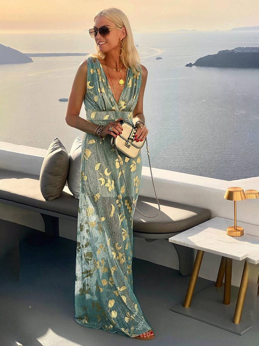 Elegantes, glänzendes Damen Abendkleid. Maxikleid perfekt als Hochzeitsgastkleid für besondere Anlässe.