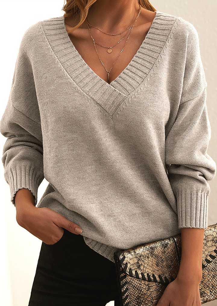Hochwertiger Damenpullover mit V-Ausschnitt, bequem und schick für den Alltag oder das Büro.