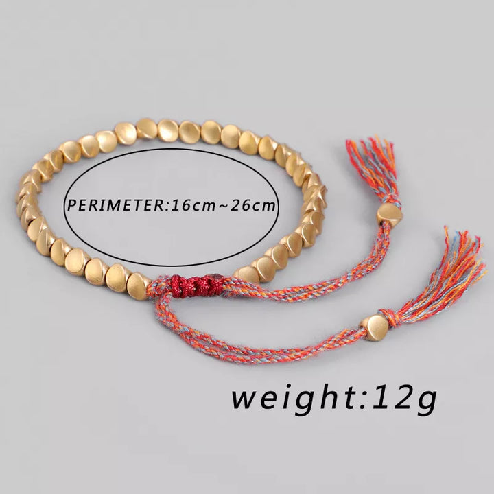 Verstellbares Unisex Seilarmband geflochten mit echten Kupferperlen, ein vielseitiges Glücksarmband für jedes Outfit.