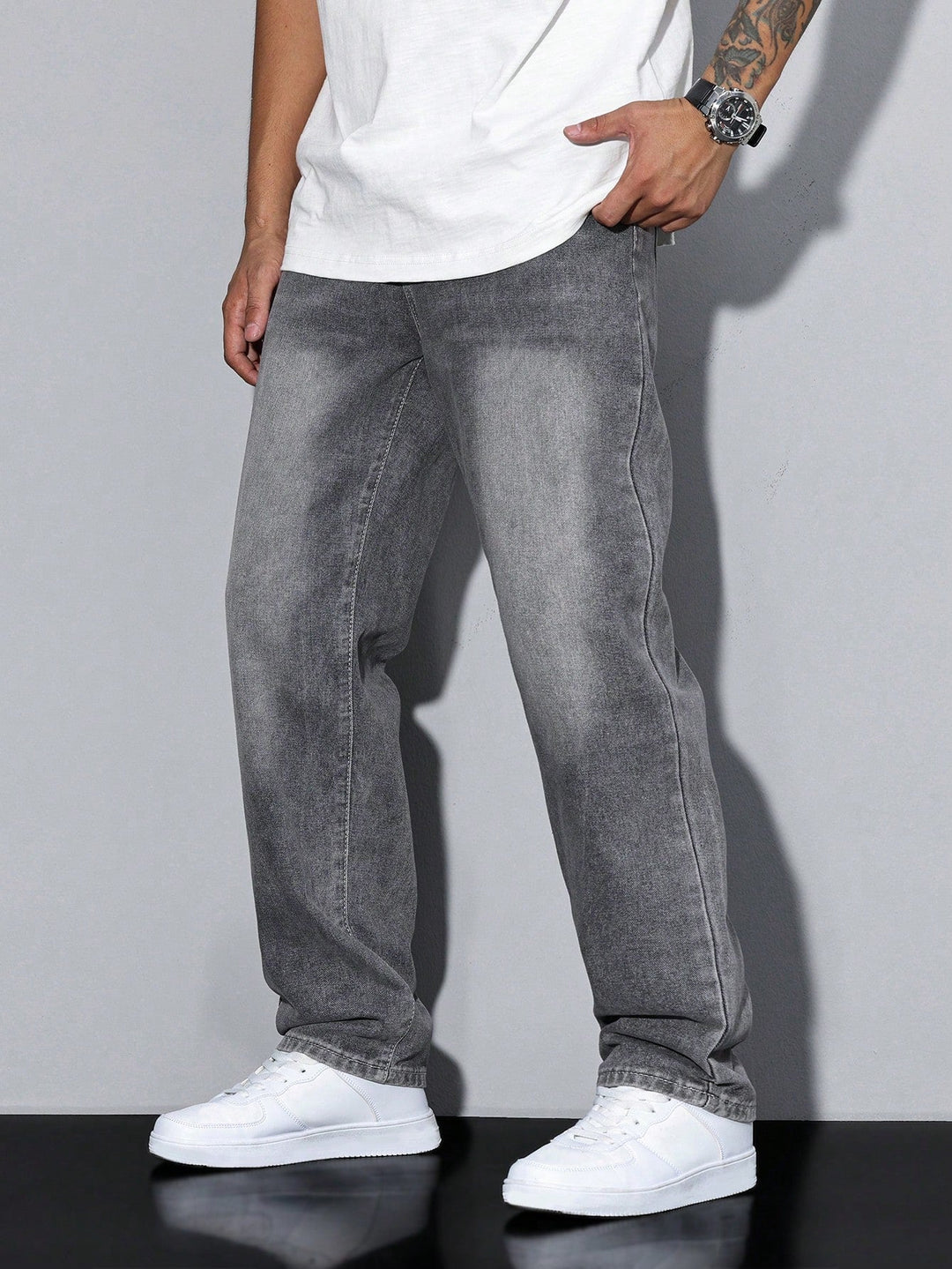 Baggy Jeans für Herren, modernes Design für alltäglichen Komfort und Streetwear-Looks.