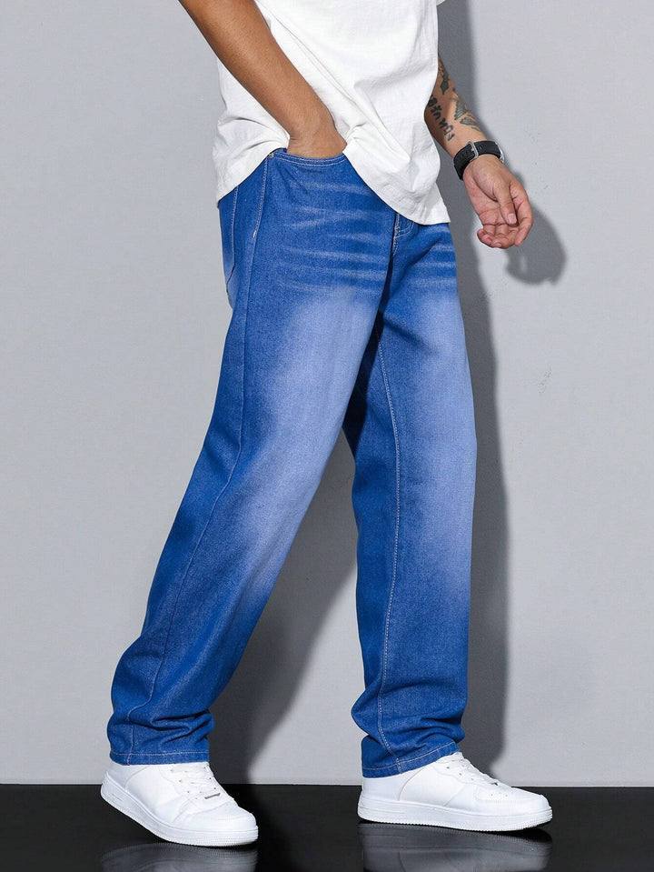 Vielseitige Herren Baggy Jeans, langlebige Streetwear für Komfort und Stil.