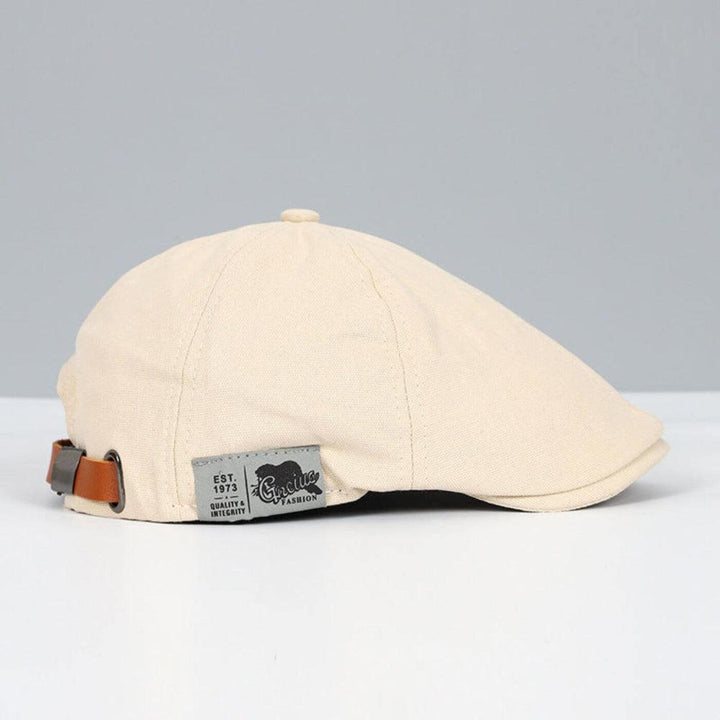 Modische Herren Baskenmütze, klassische Mütze als stylisches Mode Accessoire für Männer.