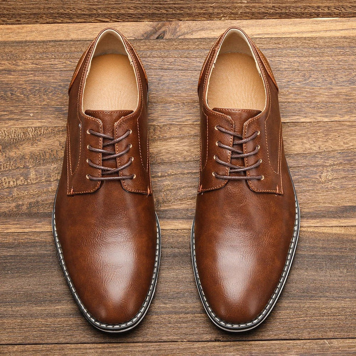 Elegante Herren Büroschuhe Braun mit bequemer Passform, perfekt für lange Arbeitstage.
