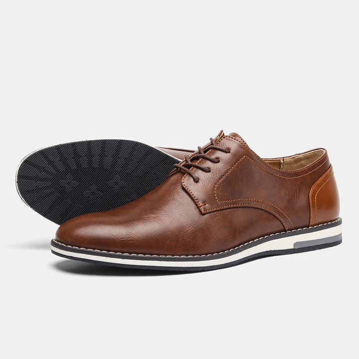 Moderner Herren Business Schuh in Braun, bequem und vielseitig kombinierbar für formelle und legere Outfits.