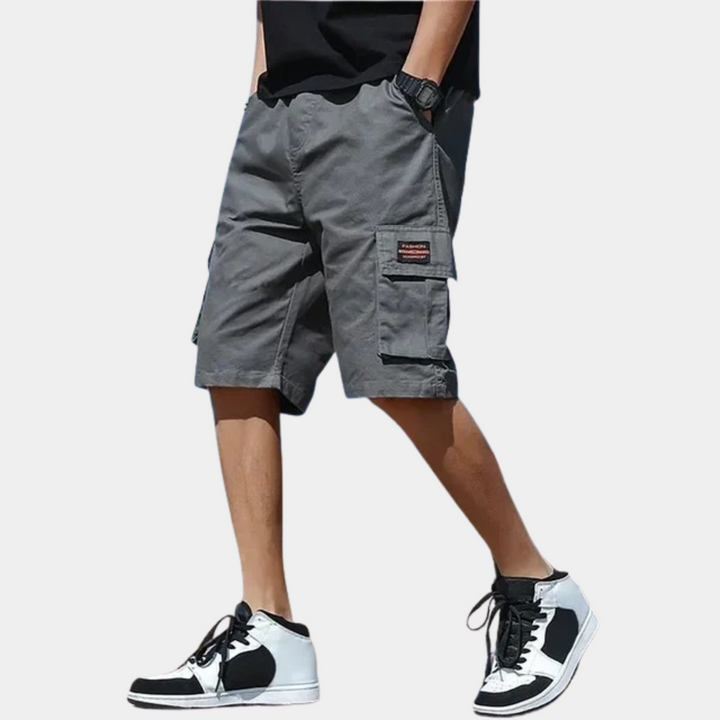 Herren Cargo Shorts in Regular Fit, ideal für Freizeit & Alltag. Mit praktischen Taschen für Sommer.