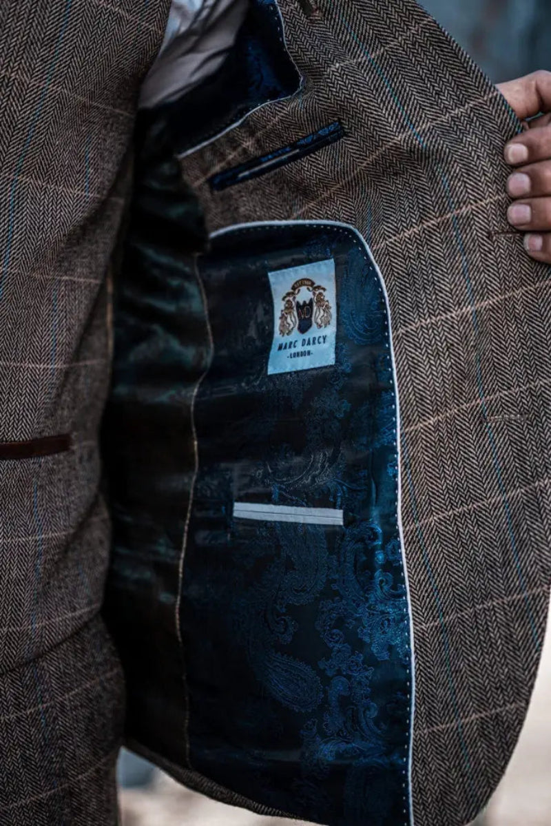 Herren Dreiteiler: Vintage Karomuster Anzug für einen markanten und eleganten Look.