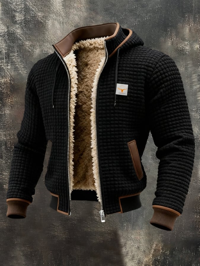 Nahaufnahme: Robuste, winddichte Oberfläche der warmen Herren Übergangsjacke. Perfekt für kühle Herbst- und Wintertage.