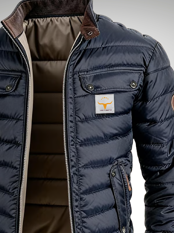 Leichte gesteppte Herrenjacke in Marineblau, komfortabel & klassisch, ideal für kühle Herbsttage.