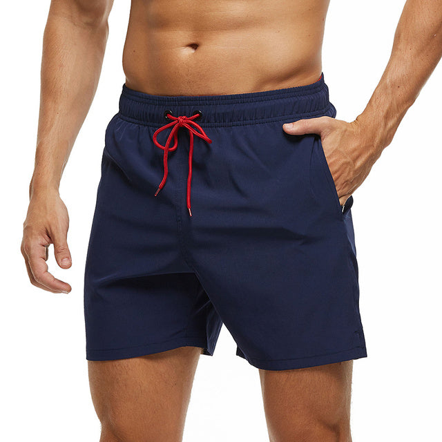 Stylische Herren Komfort-Badeshorts, schnelltrocknend, mit elastischem Bund für den Sommerurlaub.