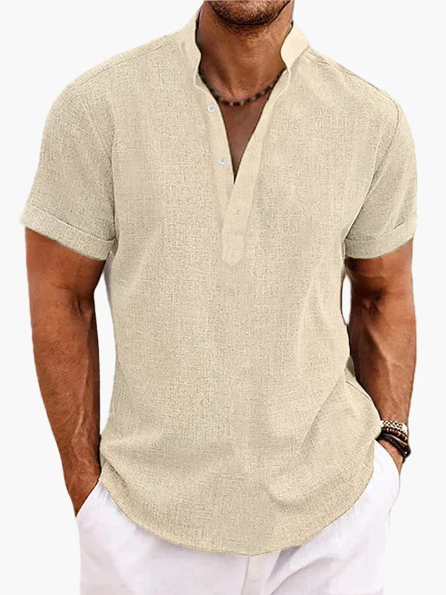 Lässiges Herren Kurzarm Henley Shirt für Männer, angenehm zu tragen, perfekt für Freizeit und Entspannung.