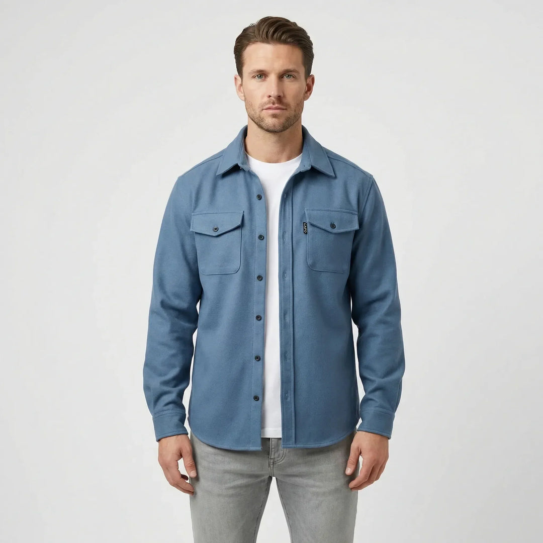 Übergangsjacke Herren: Langärmeliges Overshirt mit zwei Brusttaschen. Moderner Allrounder.