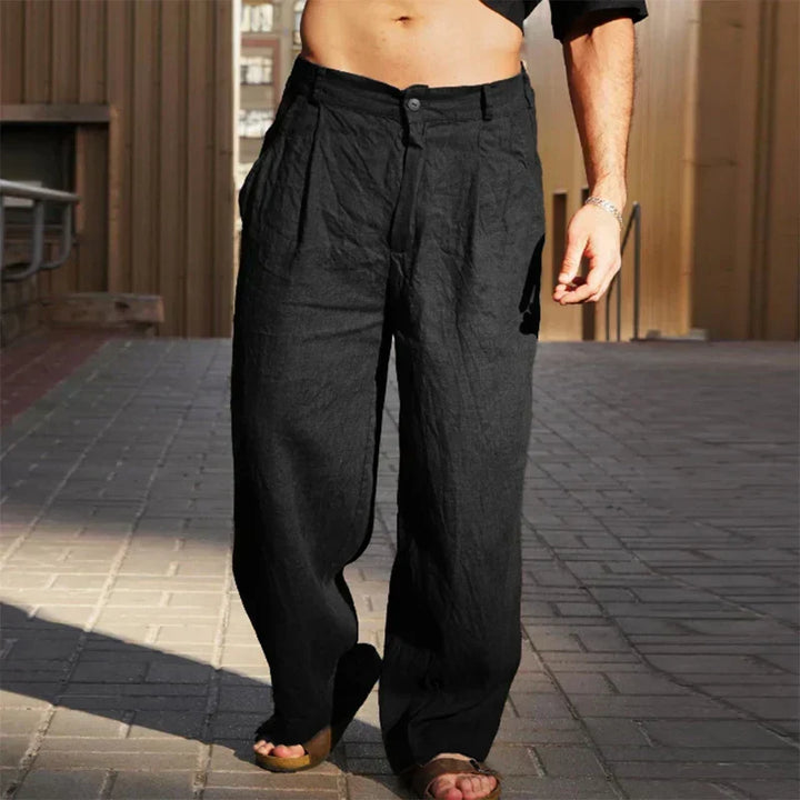 Bequeme Casual-Hose für Herren, leicht und modern, vielseitig kombinierbar für Herbst & Alltag.