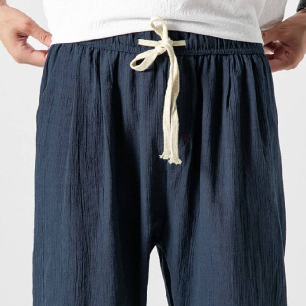 Bequeme Herren Jogger Hose, vielseitig für alle Jahreszeiten, ideal für Sport & Lounge.