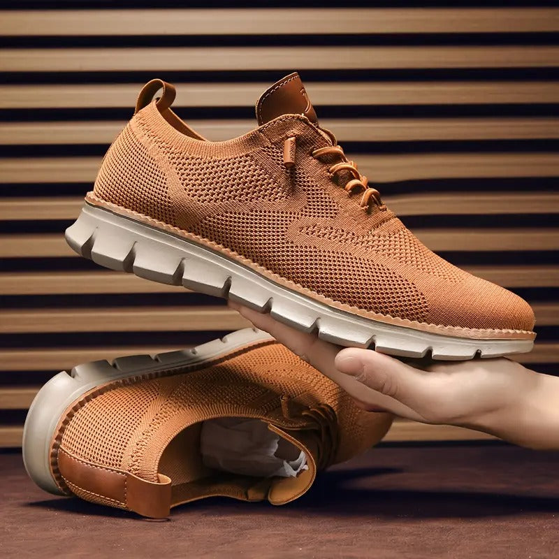 Detailansicht: Orthopädische Herren-Sneaker mit atmungsaktivem Obermaterial und bequemer Dämpfung.