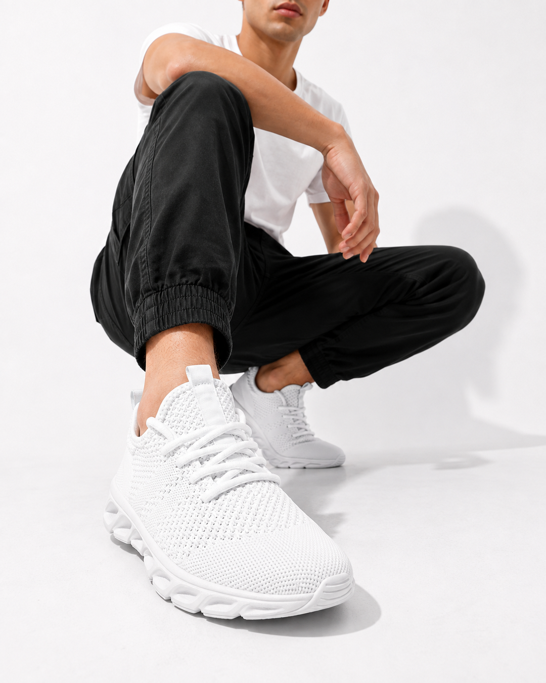 Robuste Profilsohle orthopädischer Herren Laufschuhe, für sicheren Halt beim Sport und Freizeit.