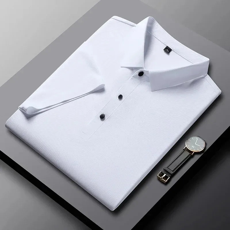 Bequemes Herren Struktur Polo-Shirt für den Sommer. Atmungsaktives Material für hohen Tragekomfort.