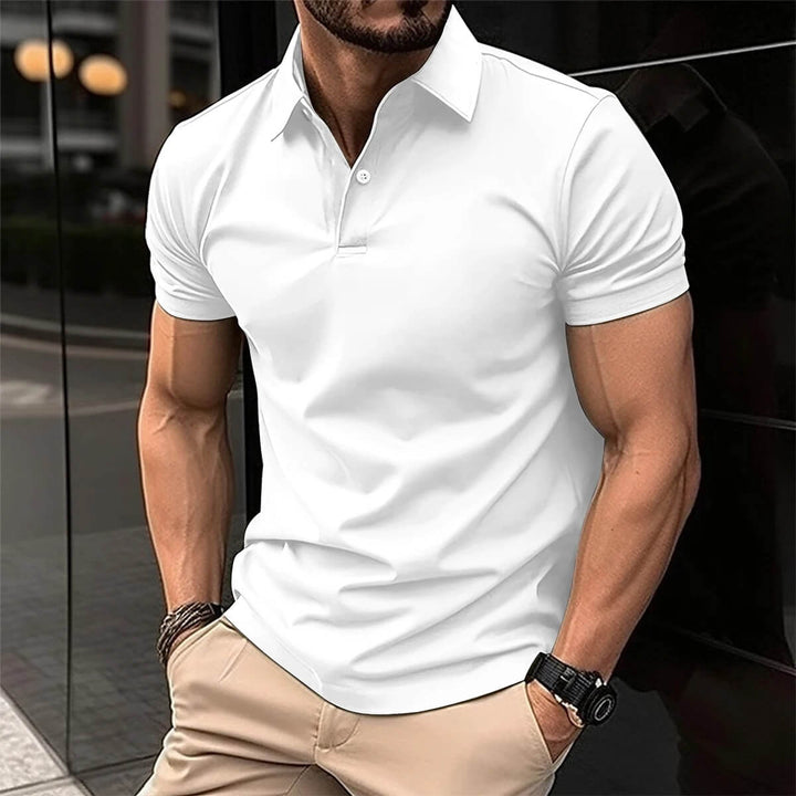 Komfortables, leichtes Herren Sommer-Poloshirt, atmungsaktiv für heiße Tage und Freizeit-Mode.