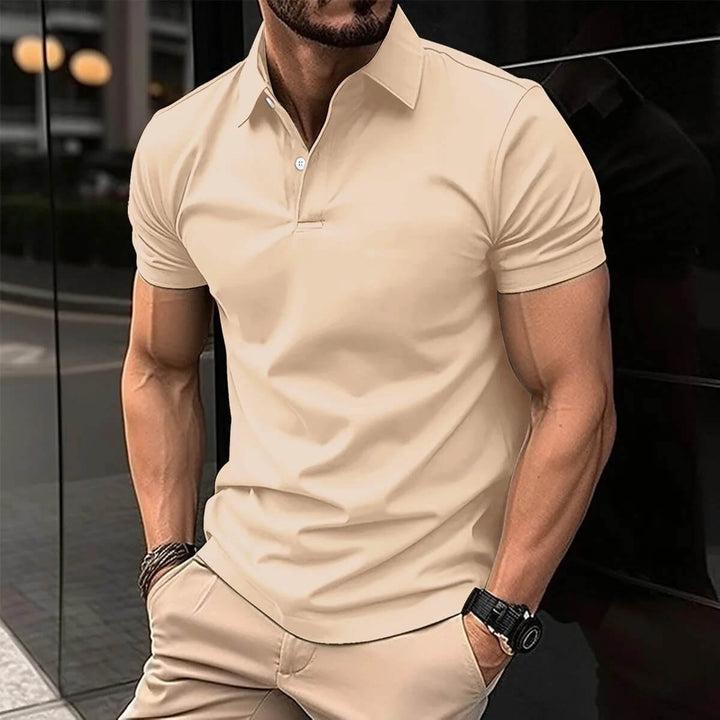 Modernes Herren Poloshirt mit Kurzarm, atmungsaktiv & elegant, ideal für den Sommer-Look.